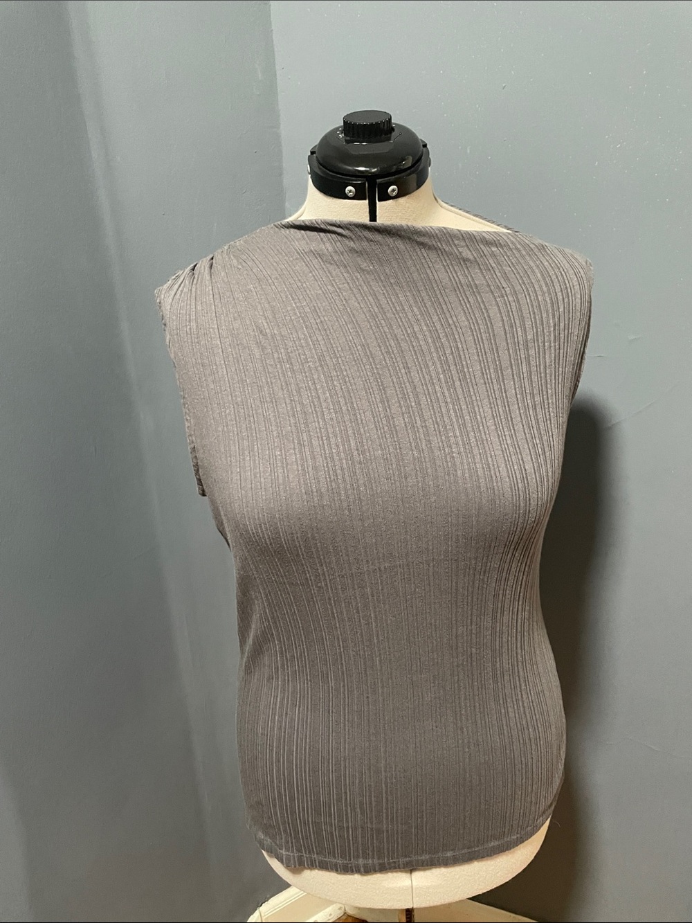 Theory One-Shoulder Ribbed Top - Gray Size-Medium NWOT